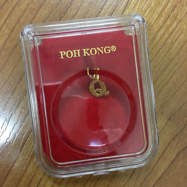 Poh Kong 916 GOLD alphabet pendant 