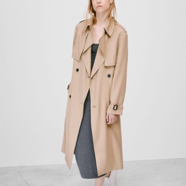 PRICE DROP Aritzia Babaton Nicky Trench Coat Women s Fashion Clothes on Carousell