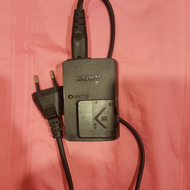 Sony Camera Charger, Photography, Cameras on Carousell