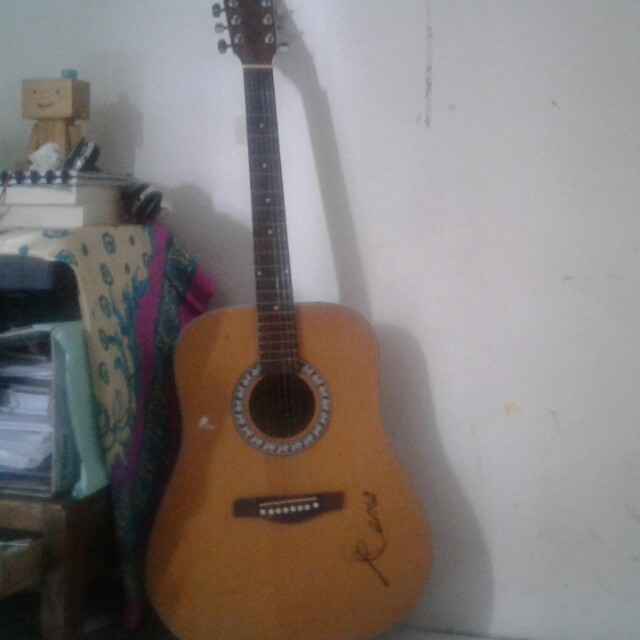 YA MAHA FG-450 (GITAR KLASIK), Musik & Media, Alat di Carousell