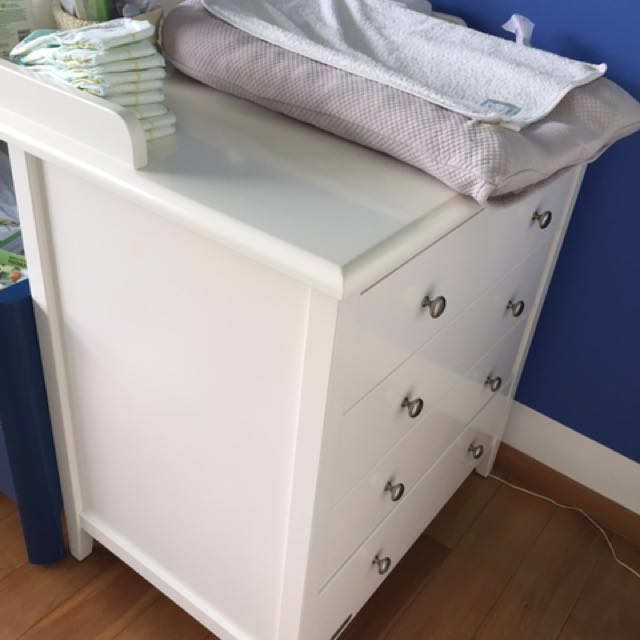 change table on top of chest of drawers