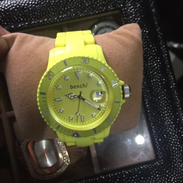 Bench watch discount water resistant