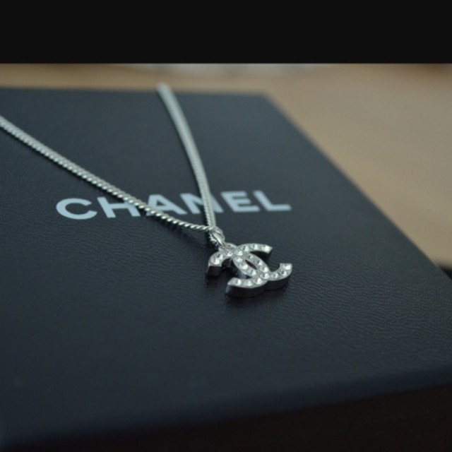 Chanel Classic Small Double C Necklace, Luxury, Accessories on Carousell