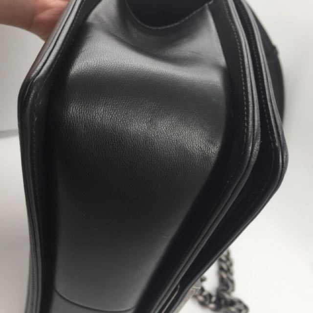 💕Chanel 25 series old medium boy bag in black calfskin, ruthenium