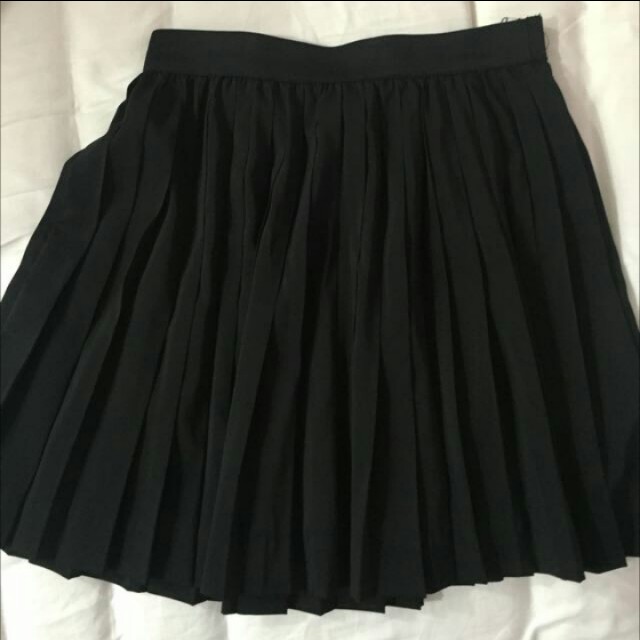Hm black pleated skirt Outlet