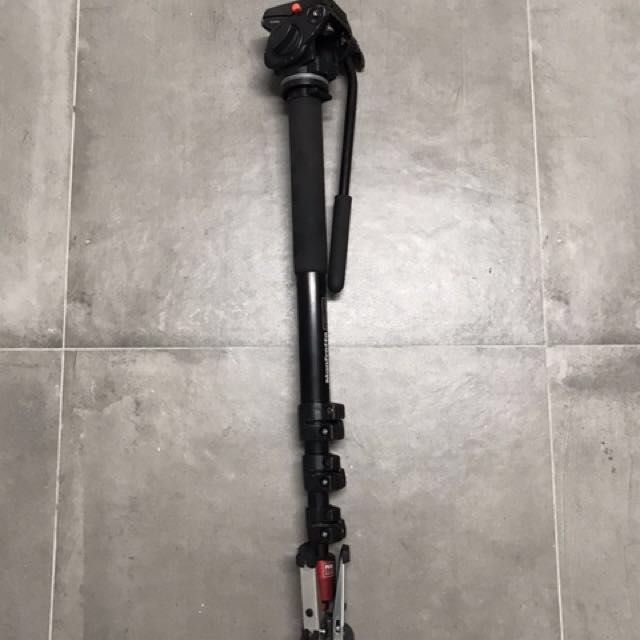Manfrotto 561BHDV fluid video monopod and head, Photography