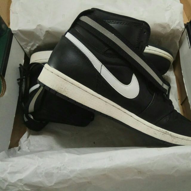 Nike air jordan best sale 1 strap