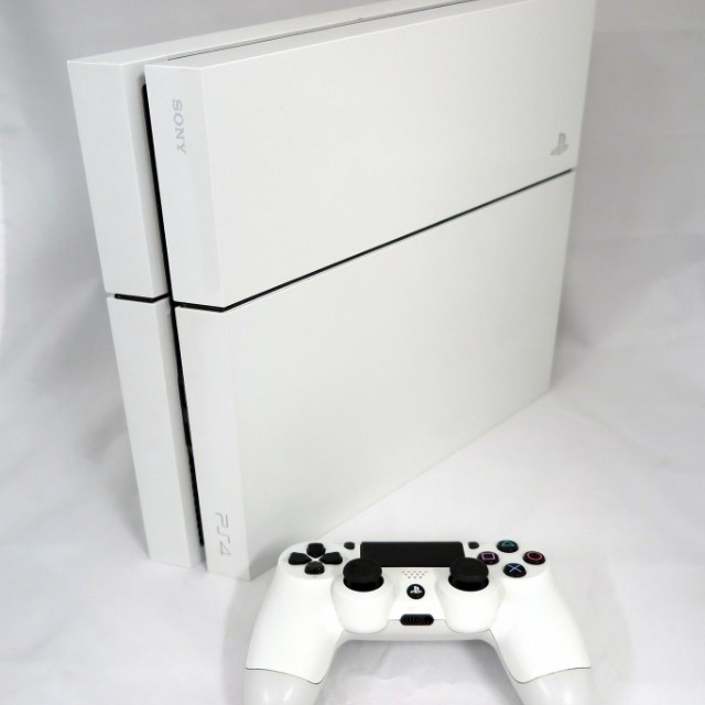 セール店舗や値段 PS4 500GB White Glacir CHU-2200A 家庭用ゲームソフト
