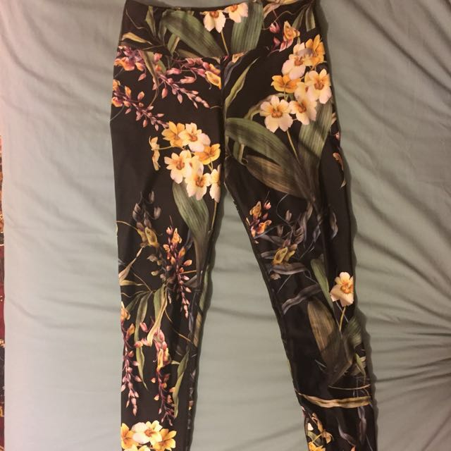 running bare floral tights