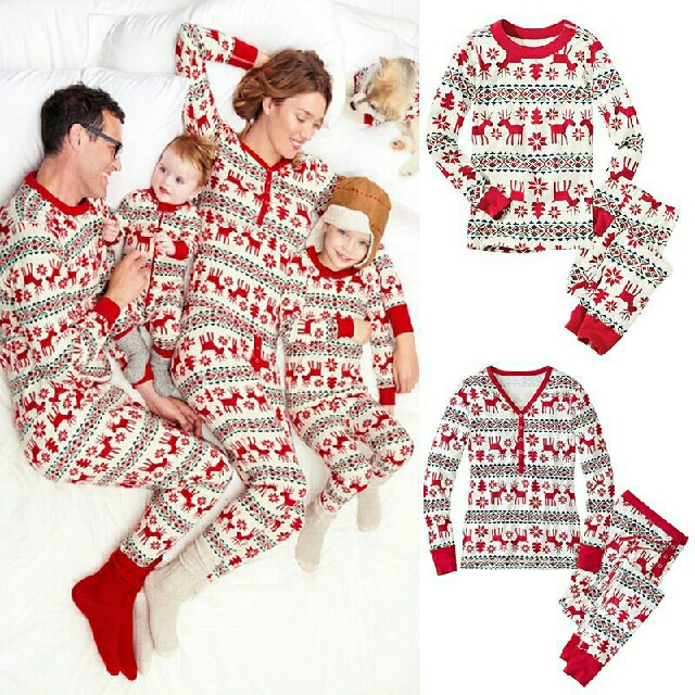 Setelan Piyama Keluarga Tema Natal Keluarga Bayi Anak Lainnya Di Carousell Tema pemotretan bertaburan permen lolipop dengan properti yang menyerupai salju.
