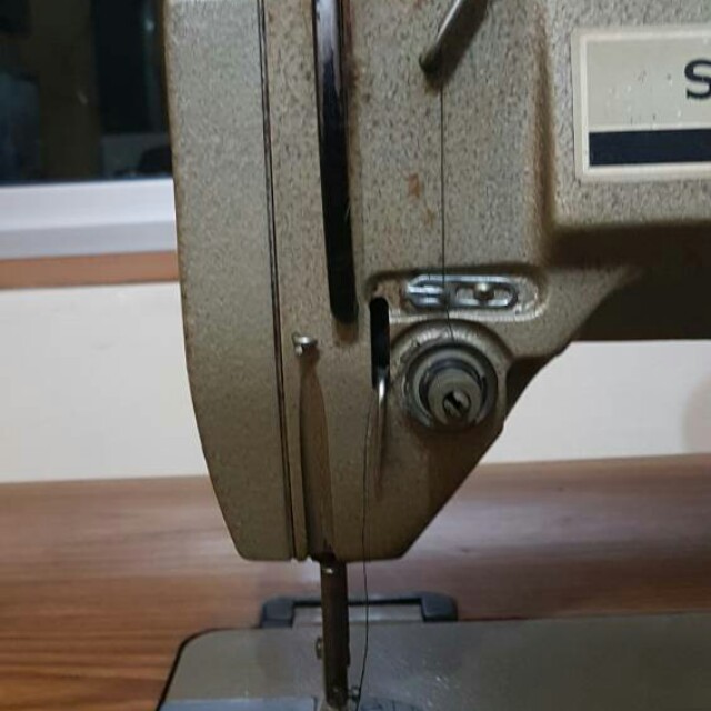 Singer 591 sewing machine, Hobbies & Toys, Stationery & Craft, Handmade
