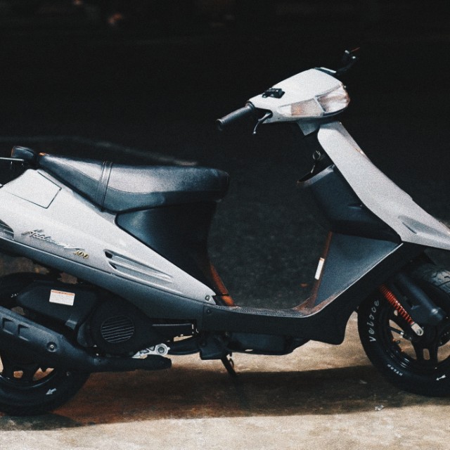Suzuki V100 Scooter 2 stroke Motorbikes on Carousell