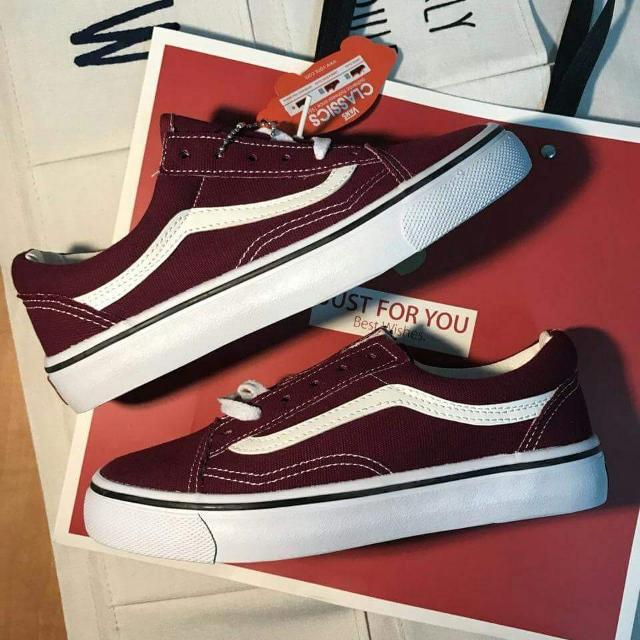 Vans 2017 maroon top