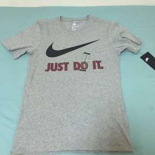 NIKE短袖上衣（瑕疵品）