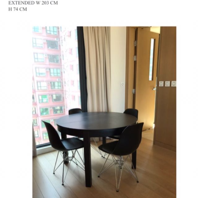 Dining table （分類：椅子）位於 Hong Kong。 由 naraheiber 提交（商品編號 139949589，圖片 2）。簡介： W: 153cm (extended to 203cm) H: 74cm New condition 。