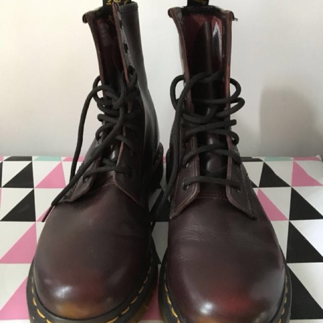 dr martens red vintage