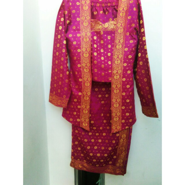 Kebaya Batik Brunei Muslimah Fashion Tops On Carousell