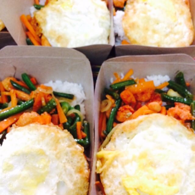Nasi Ayam Kunyit Delivery Food Drinks Baked Goods On Carousell