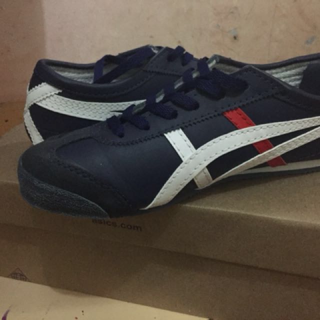 merk sepatu tiger