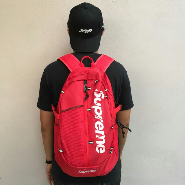 Supreme ss17 hotsell backpack red
