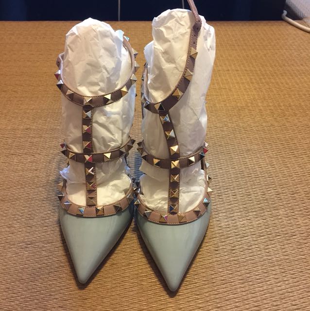 Valentino Garavani studded patent heels 
