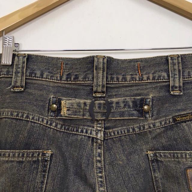 WRANGLER CINCH WAIST SIZE 36 CROPPED STYE DENIM JEANS