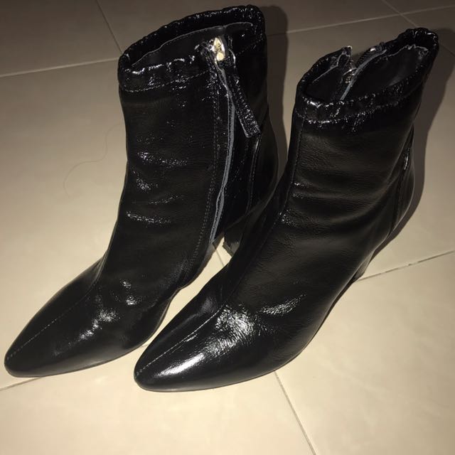 zara black heeled boots