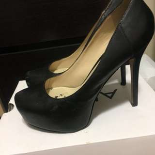 Aldo leather black heels