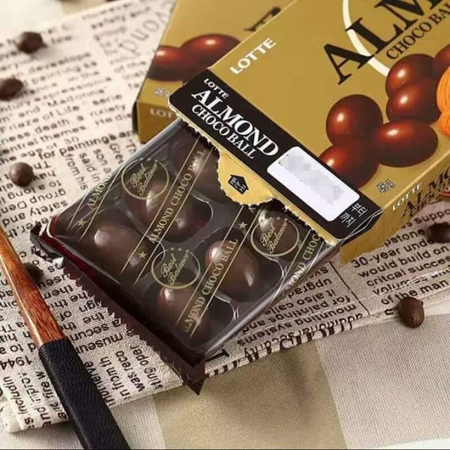 Chocolate Almonds😍 (Category: Homemade Bakes) located in Bulacan. Submitted by yolly_mcstevens (Listing ID 140188017, Image 2). Description: P90.00/each Minimum of 6packs po kada order PRE-ORDER.