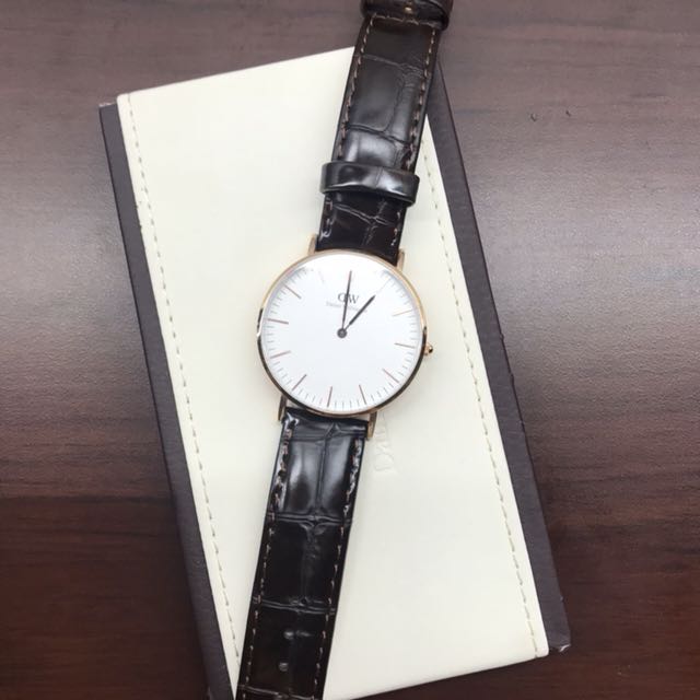 DW Watch Classic York Mobile Phones Gadgets Wearables Smart Watches on Carousell