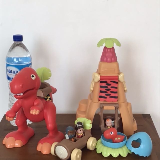 elc dinosaur set