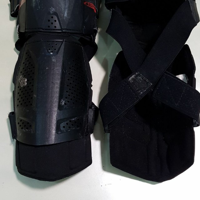 fox downhill knee pads
