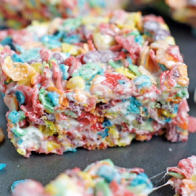 Fruity pebbles and Fruit loops energy bar {per bar}, Food & Drinks
