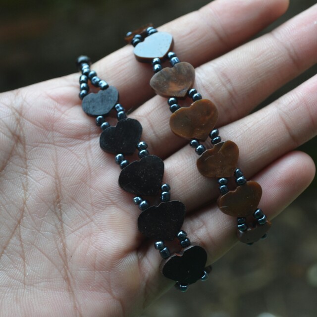 Gelang Kokka Love Fashion Wanita Pria Gelang Kaukah Asli 100 Warna Tersedia Hitam Coklat Olshop Fashion Olshop Pria Di Carousell