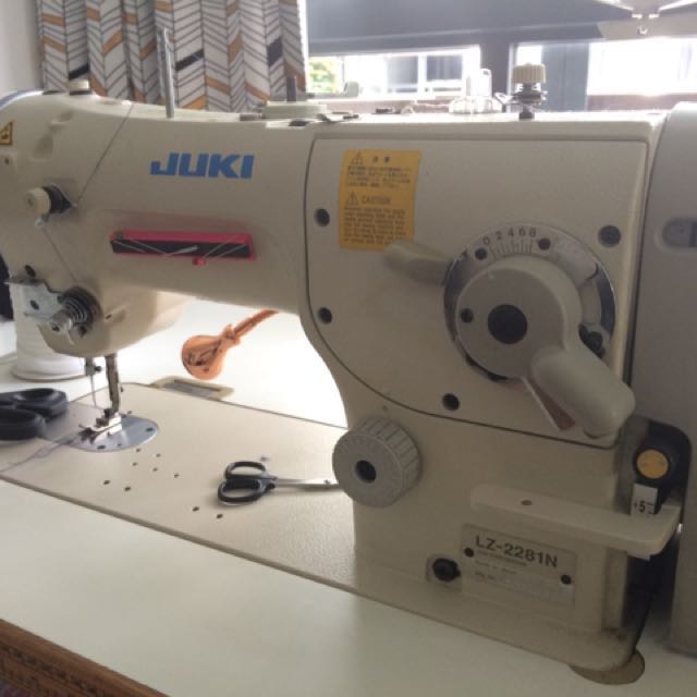 JUKI industrial ZIG ZAG and Straight stitches , Hobbies & Toys