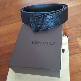Glitter belt Louis Vuitton Silver size Not specified International in  Glitter - 24963423