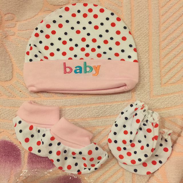 baby socks mittens and hats