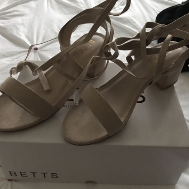 betts nude shoes