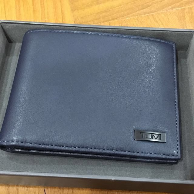 Tumi blue wallet clearance