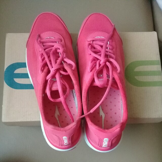 erke shoes for girl