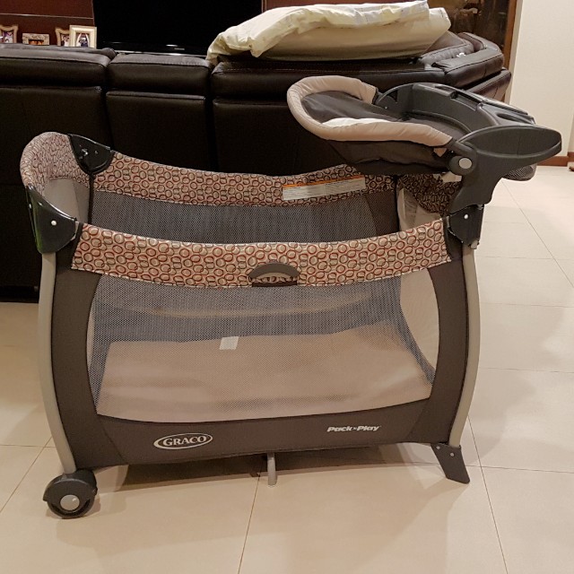 Graco Pack N Play Playpen Babies Kids On Carousell