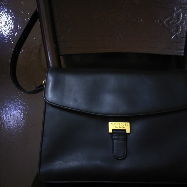 Preloved Vintage Authentic Jane Shilton Clubhouse Leather Bag Preloved Vintage Authentic Jane Shilton Clubhouse Leather Bag Women S Fashion Bags Wallets On Carou