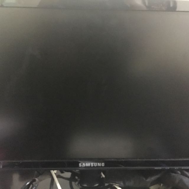 Samsung 20 inch LCD Monitor, Computers & Tech, Parts & Accessories, Monitor Screens on Carousell