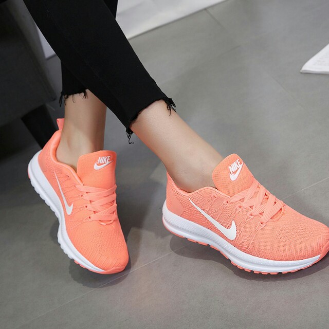 sepatu running nike wanita original