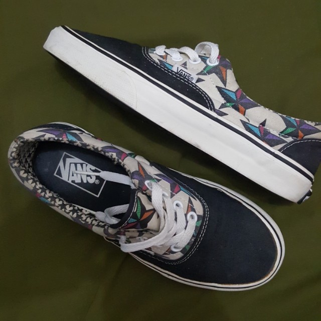 Vans Era Star Design