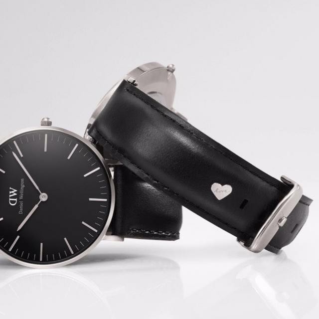 Daniel wellington black best sale friday 2017