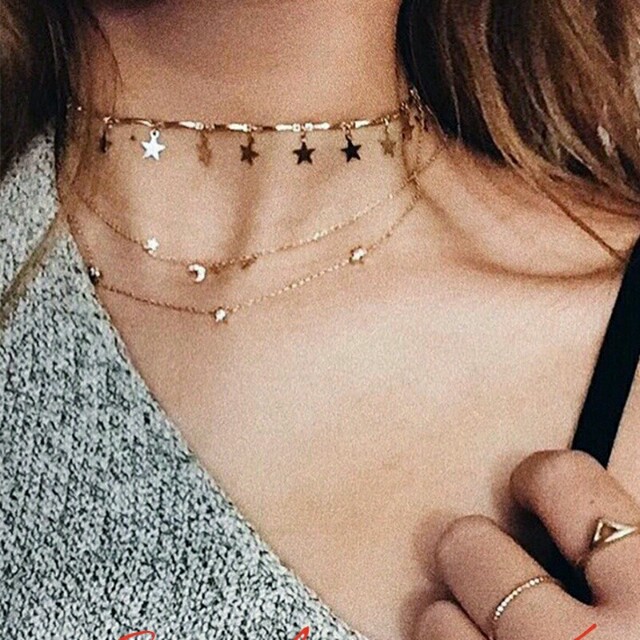Sikker Wow Misbruge SALE!] Gold hanging star tumblr Choker, Women's Fashion, Watches &  Accessories, Other Accessories on Carousell
