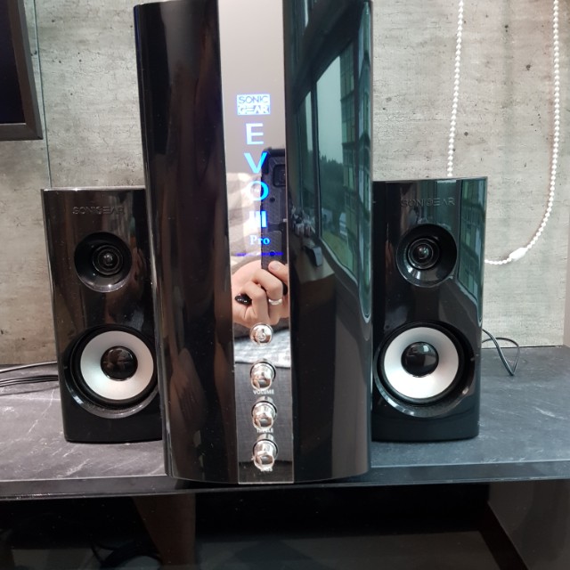 Most 42000 SONGS PRELOADED. Karastar Home Karaoke/KTV