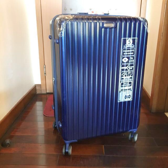 New ELLE 29” Zipper Hard Suitcase/ Luggage (50OFF), 傢俬＆家居, 廚具和餐具, 餐桌布和
