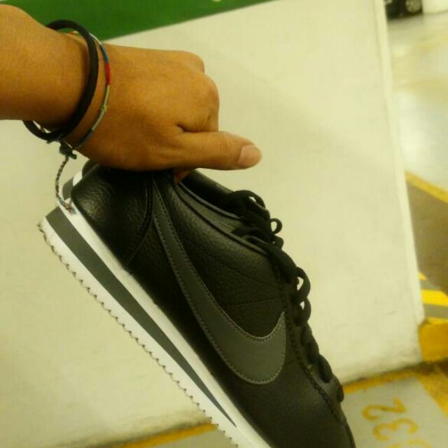 all black leather cortez